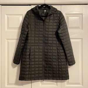 THE NORTH FACE Eco Thermoball Parka - NWOT